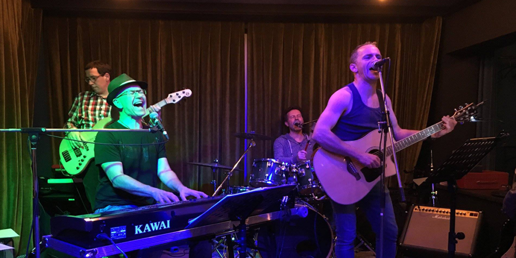 Kissing Gourami Band