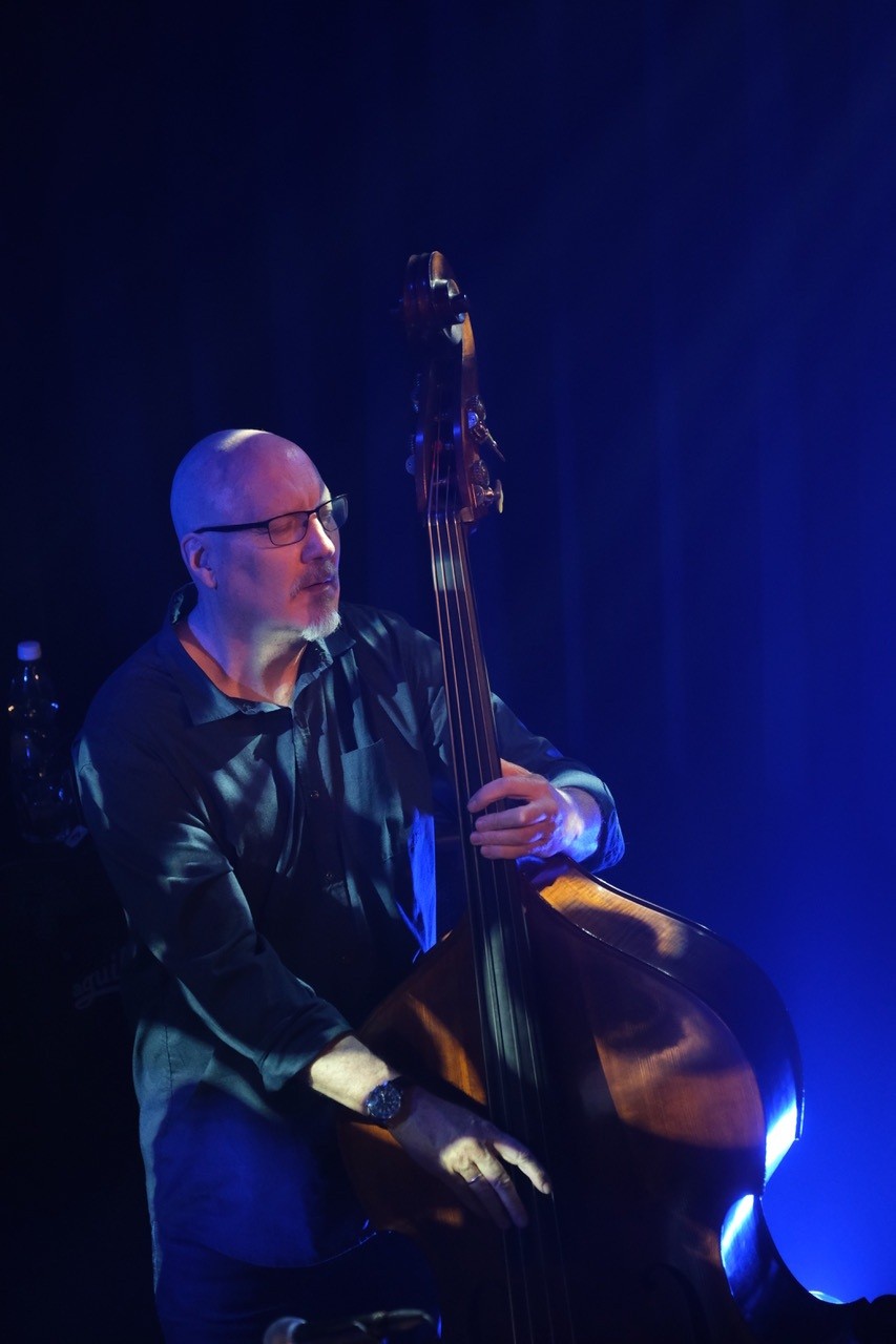 Scott Kontrabass final