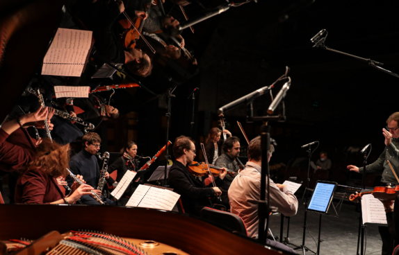 Orchester Sturm und Klang auf der Bühne