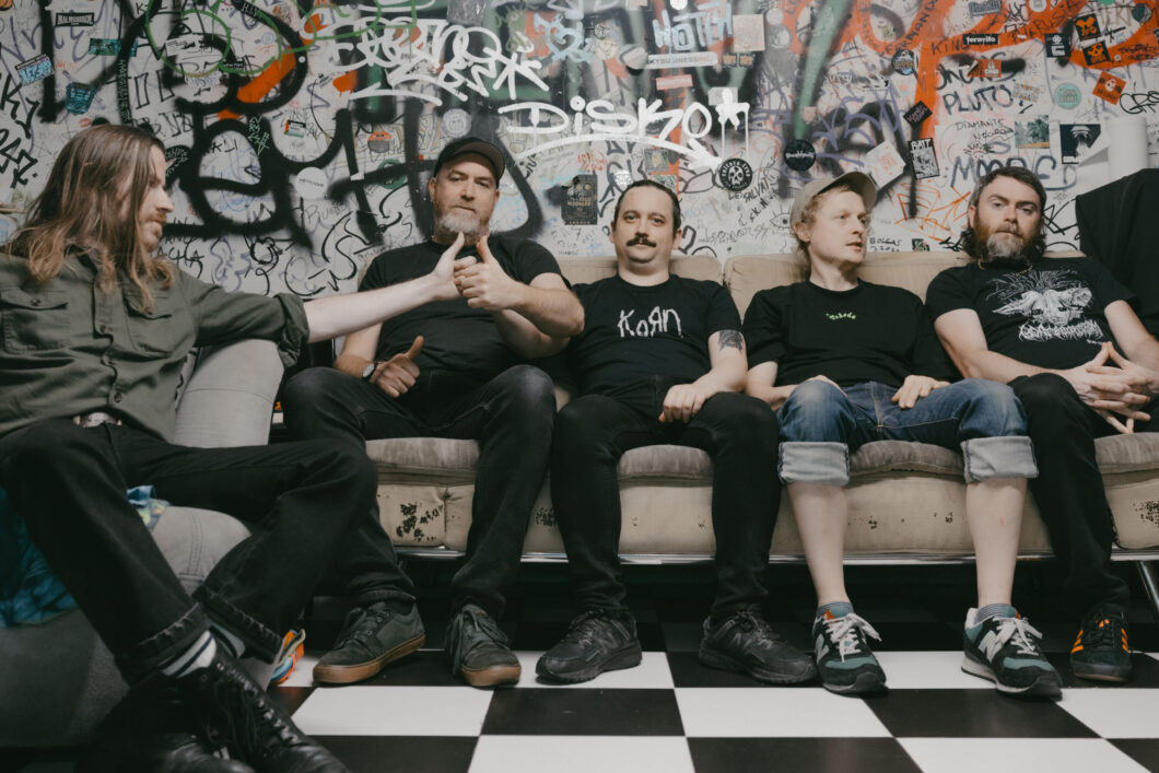 Bild der Band Pigs Pigs Pigs Pigs Pigs Pigs Pigs.